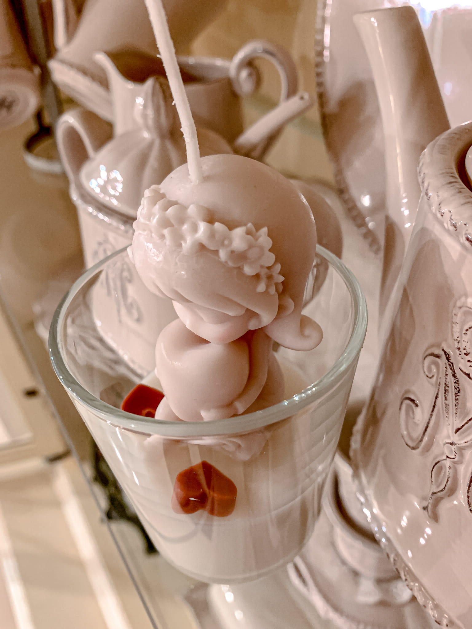 Świeca sojowa dziewczynka z sercem - obrazek 2