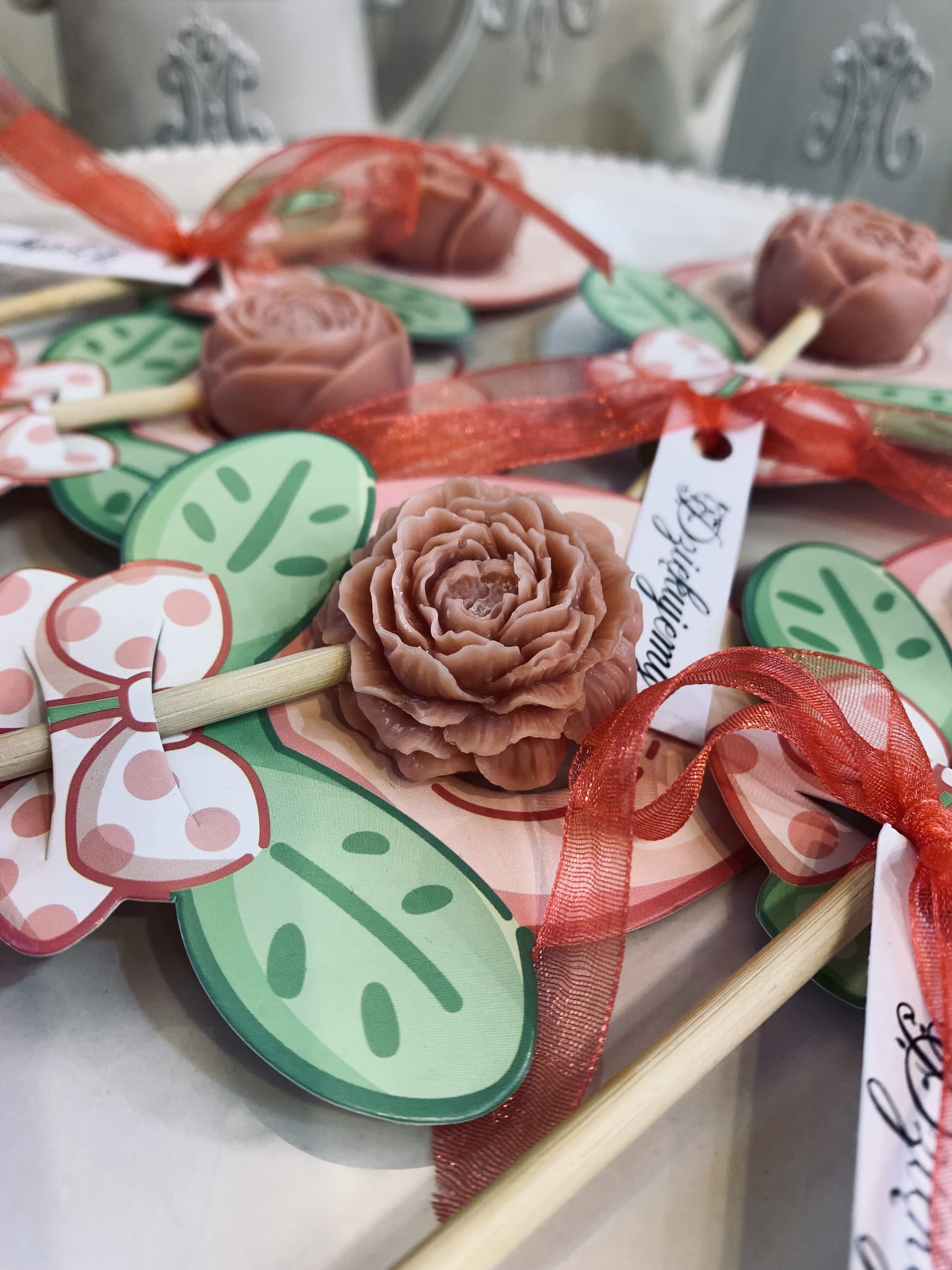 Kwiatek na patyczku - obrazek 3