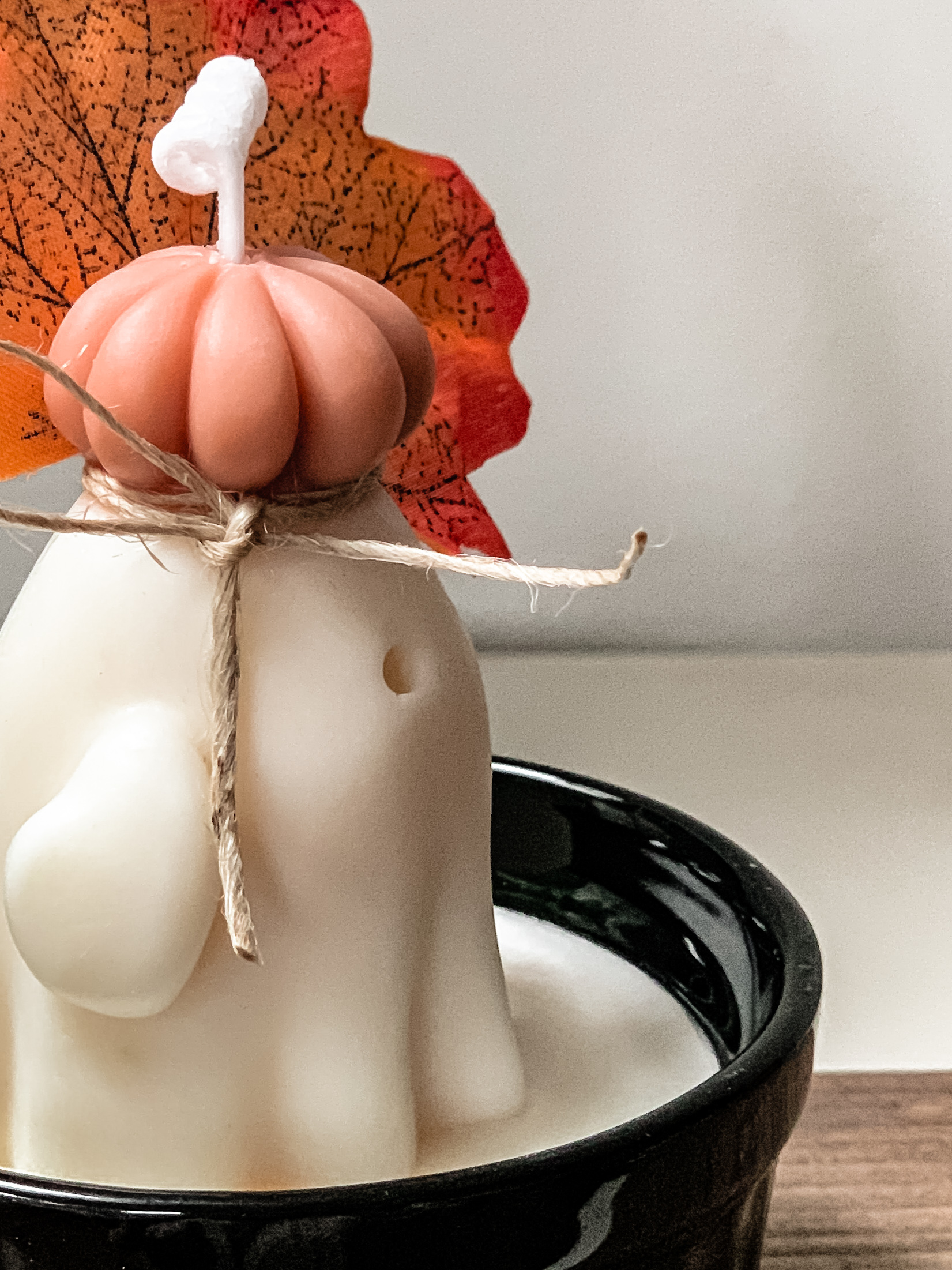 Duszek z dynią - świeca sojowa - obrazek 3